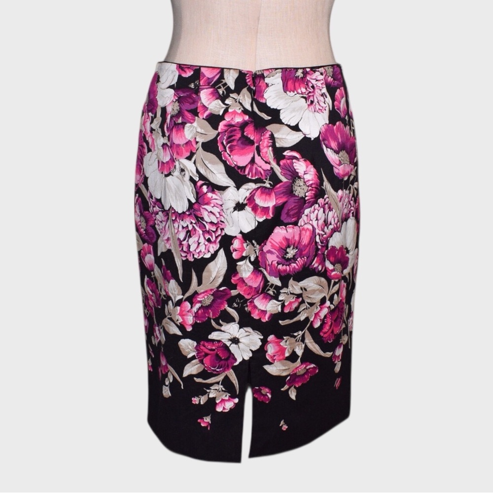 White House Black Market Floral Pencil Skirt - Picture 3 of 6